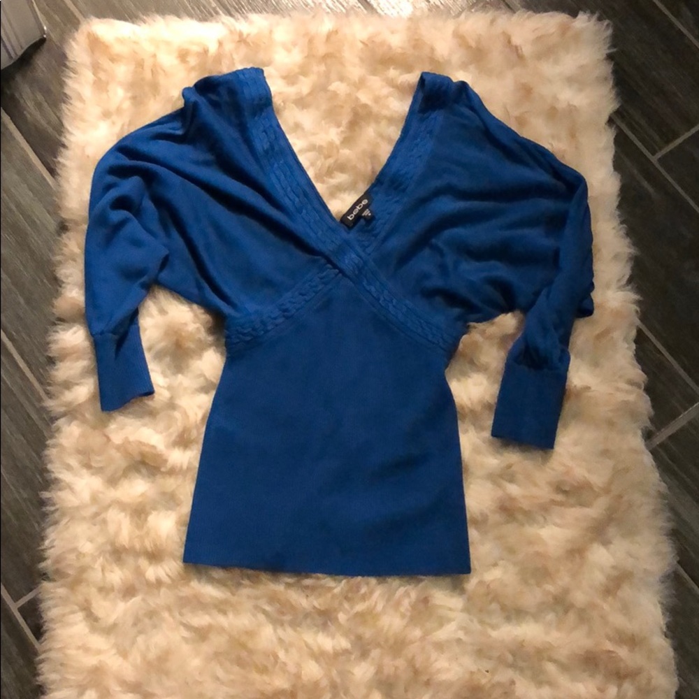 V neck sweater